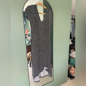 Breastfeeding friendly cute comfy dress!